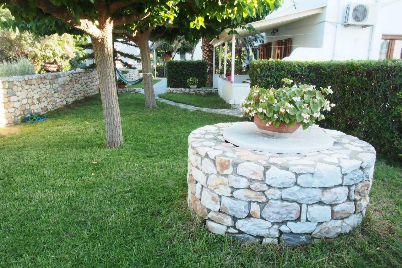 Irini Studios Skyros Exterior photo